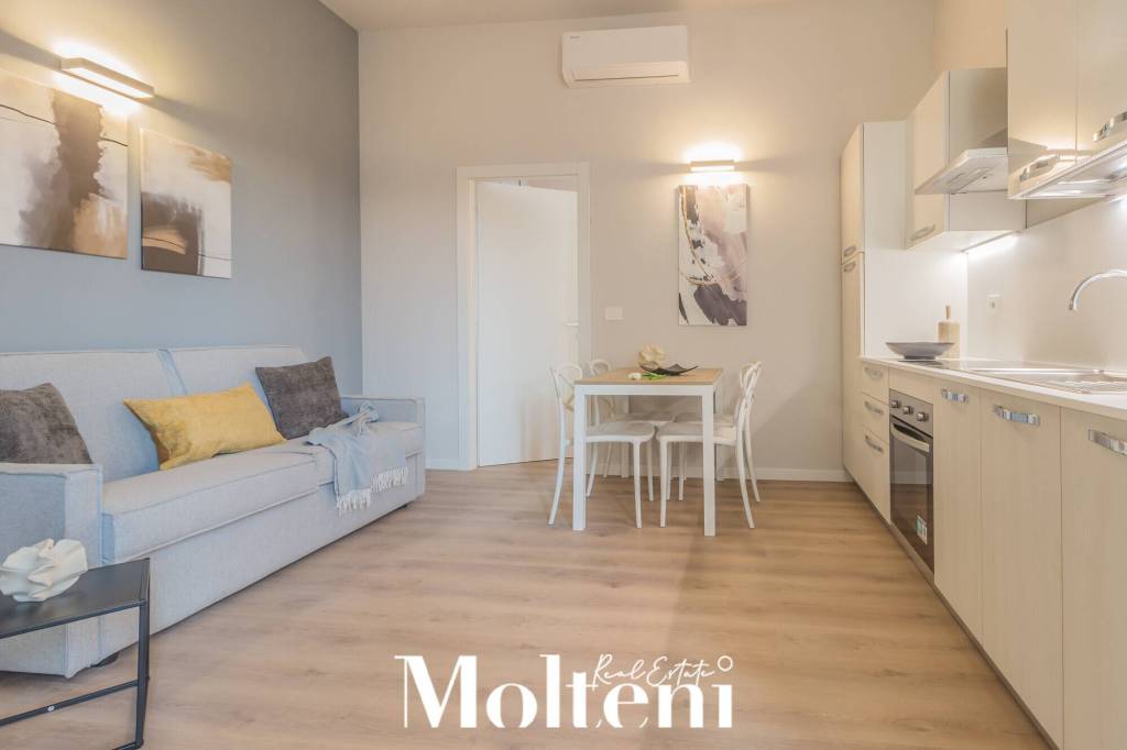 appartamento in vendita a Lecco in zona Lecco Centro