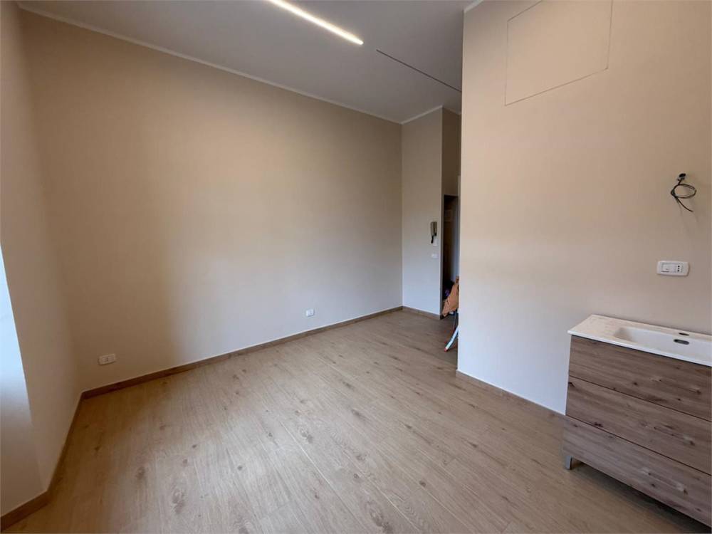 appartamento in vendita a Lecco in zona Lecco Centro