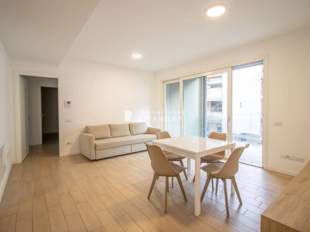 appartamento in vendita a Lecco in zona Castello