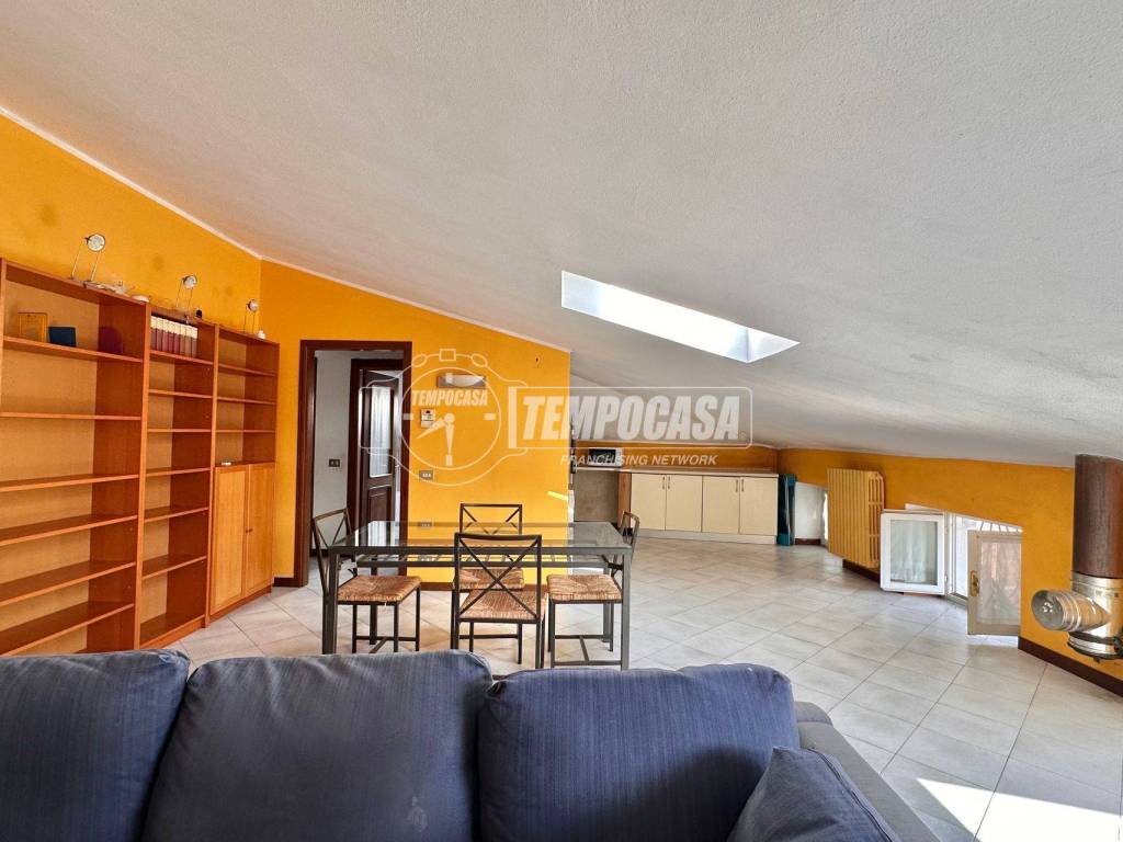 appartamento in vendita a Lecco in zona San Giovanni