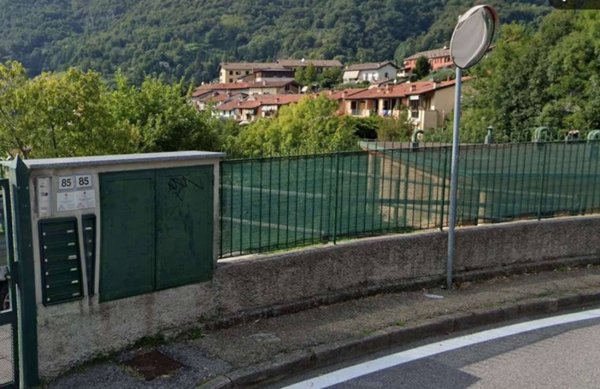 appartamento in vendita a Lecco in zona Bonacina
