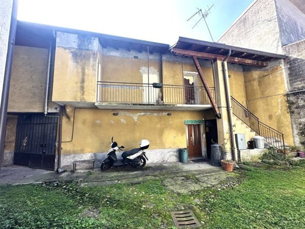 casa semindipendente in vendita a Lecco in zona Maggianico