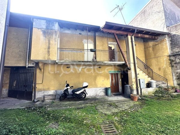 casa indipendente in vendita a Lecco in zona Maggianico