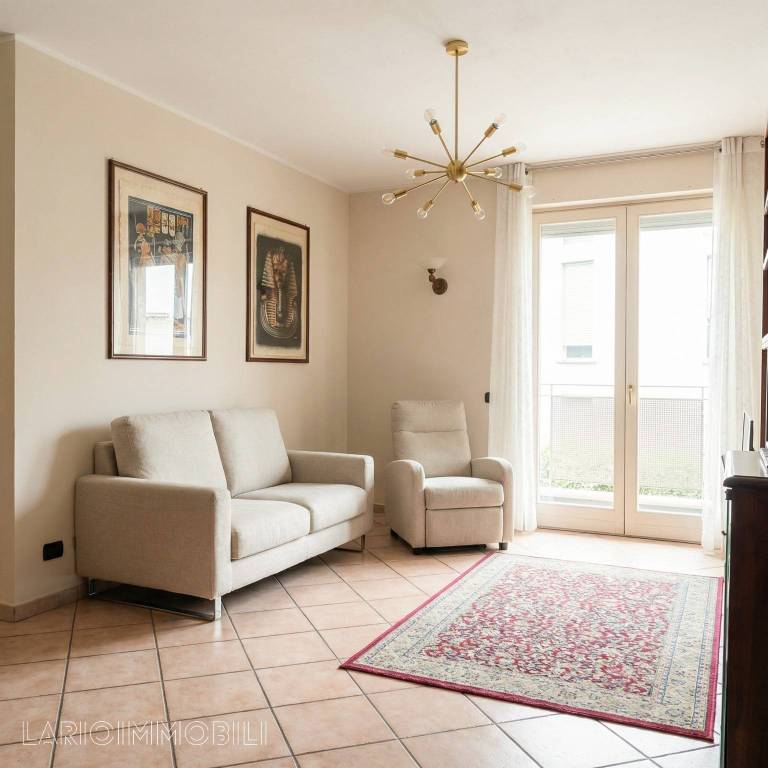 appartamento in vendita a Lecco in zona Belledo