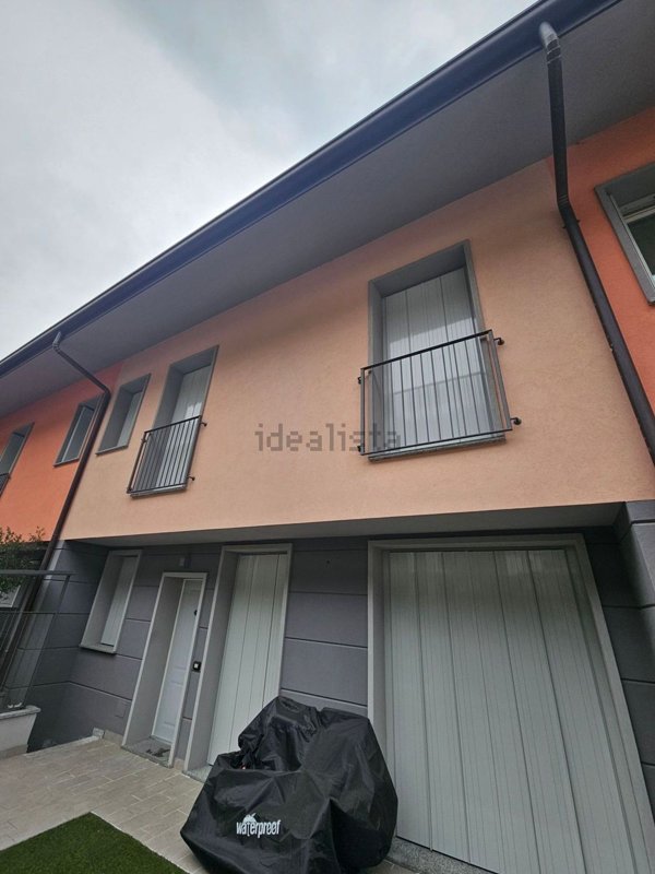 casa indipendente in vendita a Lecco in zona Maggianico