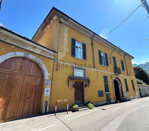casa semindipendente in vendita a Lecco in zona Acquate