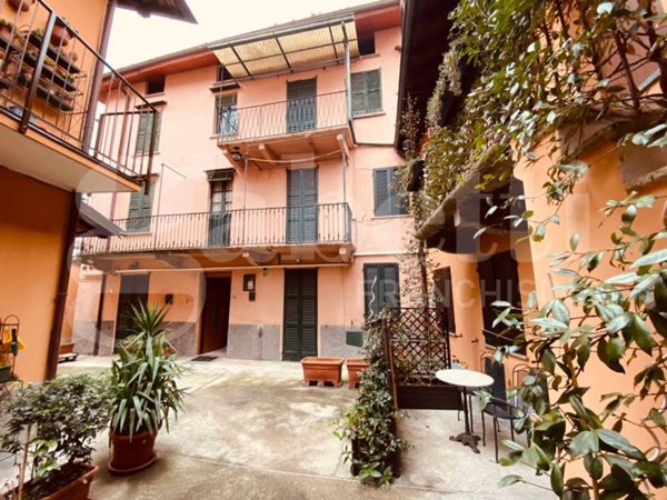 casa indipendente in vendita a Lecco in zona Pescarenico