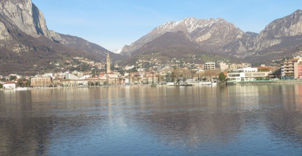 casa indipendente in vendita a Lecco in zona Viale Turati