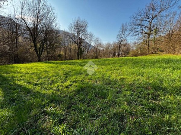 terreno edificabile in vendita a Lecco in zona Lecco Centro