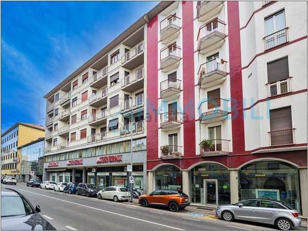 appartamento in vendita a Lecco in zona Corso Martiri