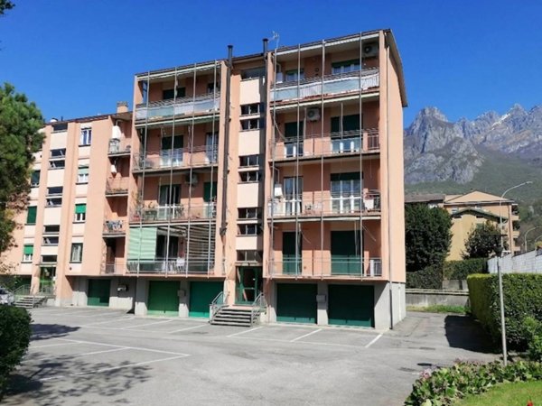 appartamento in vendita a Lecco in zona Belledo