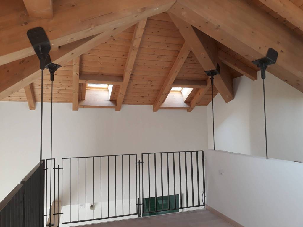 casa indipendente in vendita a Lecco