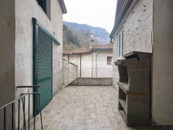 appartamento in vendita a Lecco in zona Maggianico