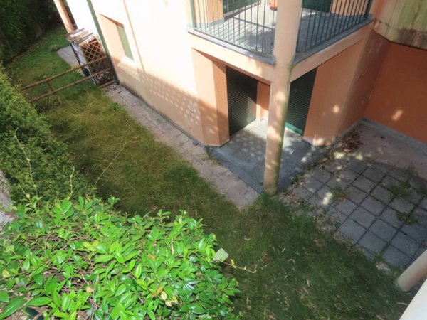 appartamento in vendita a Lecco in zona Bonacina