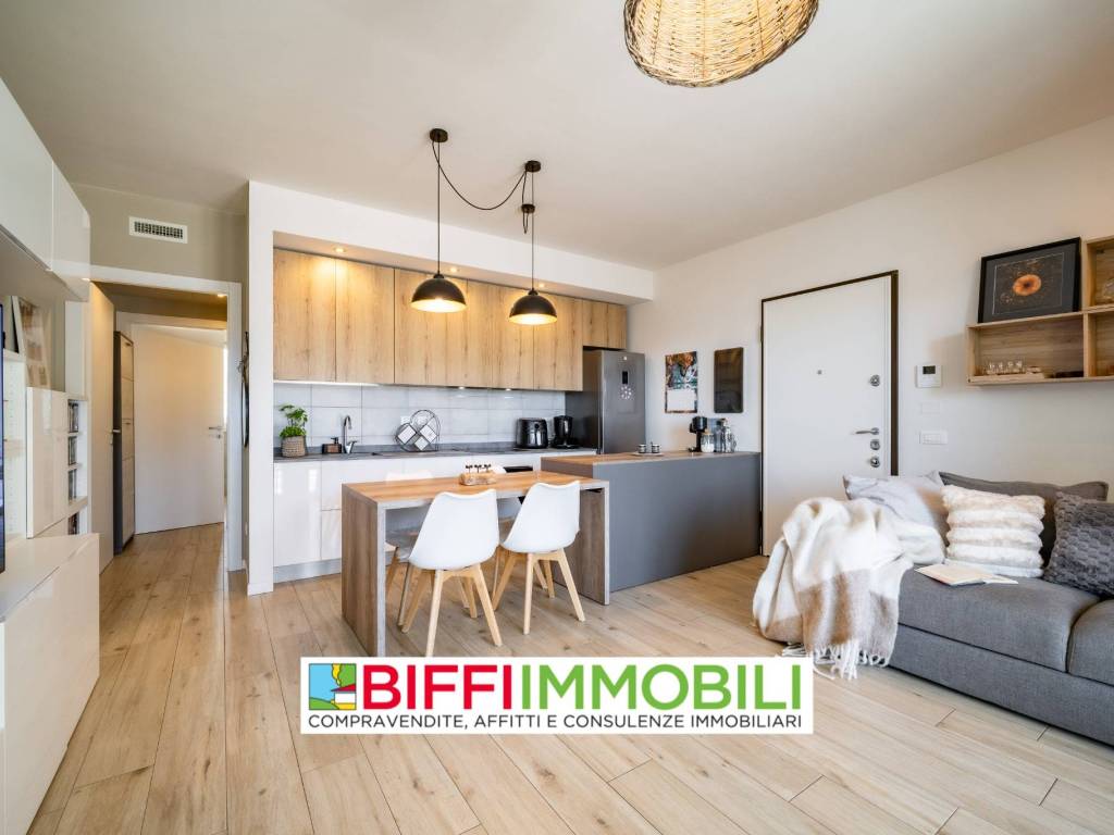 appartamento in vendita a Lecco in zona Bonacina