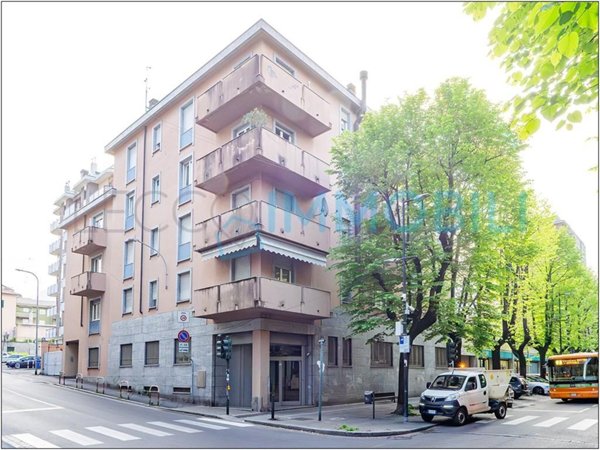 ufficio in vendita a Lecco in zona Viale Turati