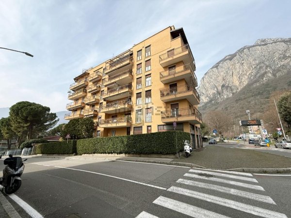 appartamento in vendita a Lecco in zona Viale Turati
