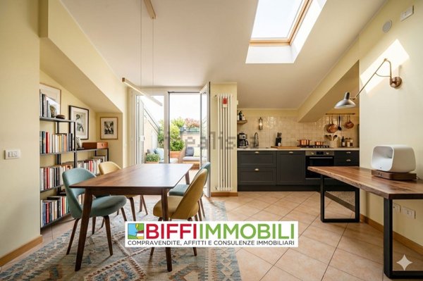 appartamento in vendita a Lecco in zona Pescarenico