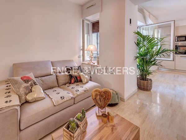 appartamento in vendita a Lecco in zona Lecco Centro