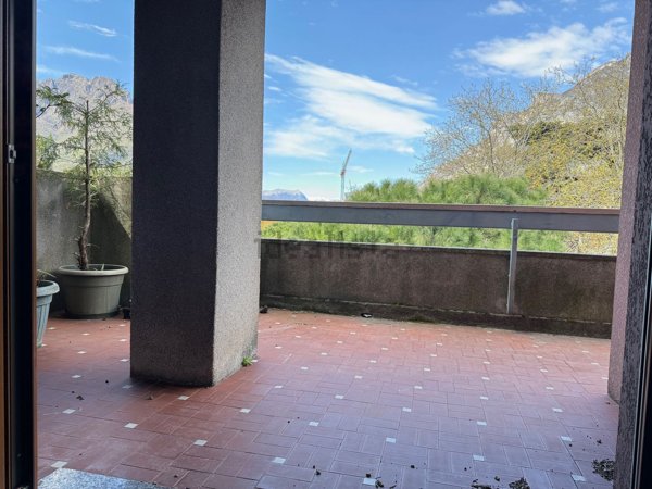 appartamento in vendita a Lecco in zona Lecco Centro