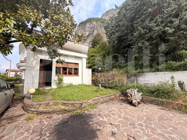 appartamento in vendita a Lecco in zona Viale Turati