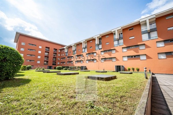appartamento in vendita a Lecco in zona Acquate