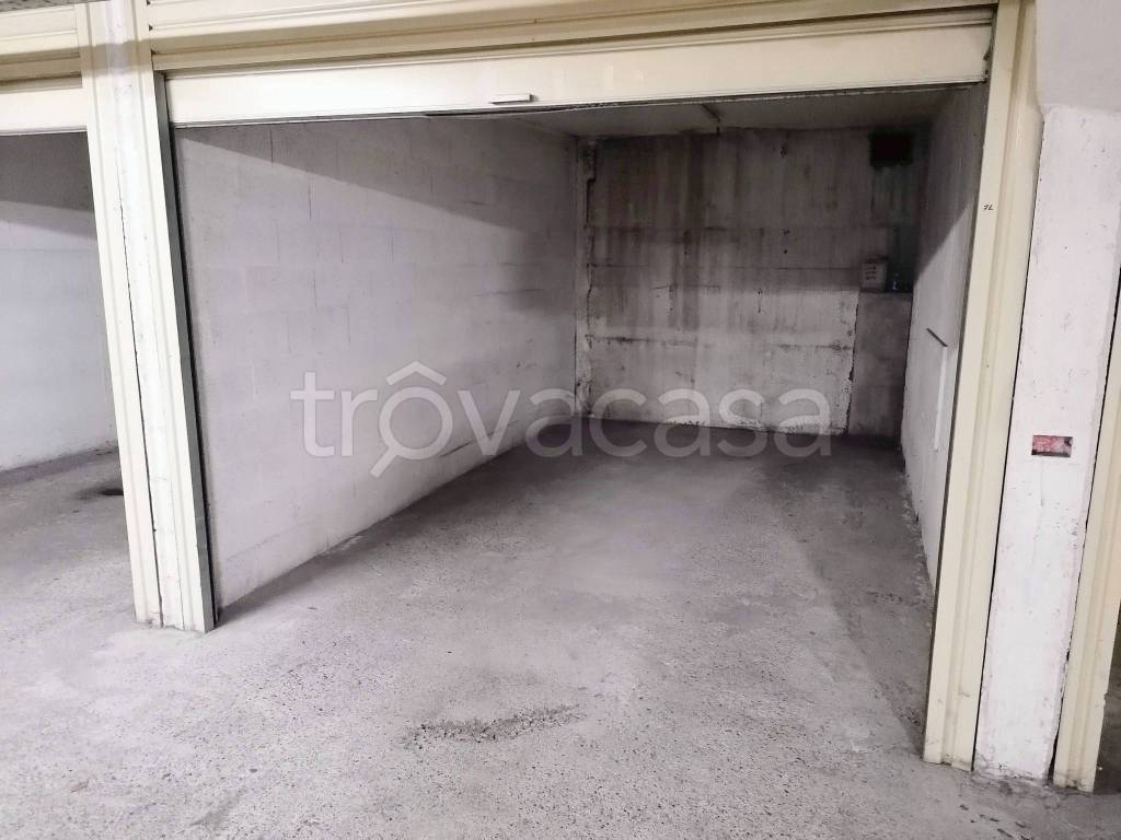 ufficio in vendita a Lecco in zona Lecco Centro