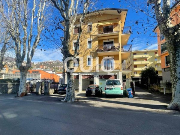 negozio in vendita a Lecco in zona Germanedo