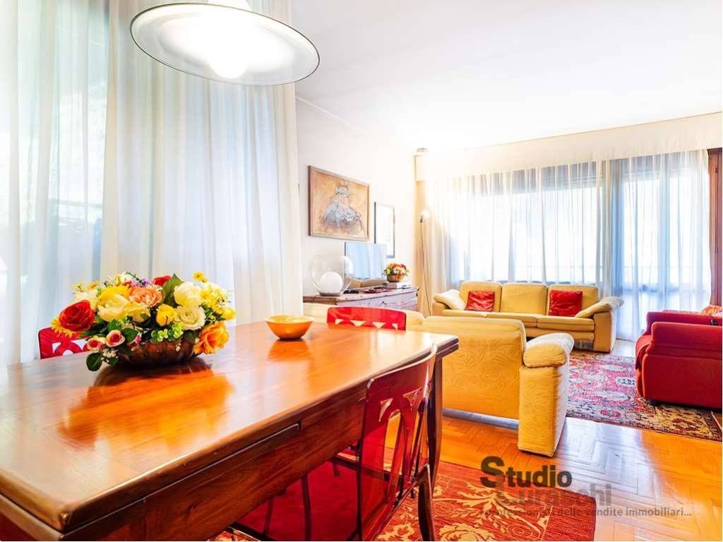 appartamento in vendita a Lecco in zona Santo Stefano