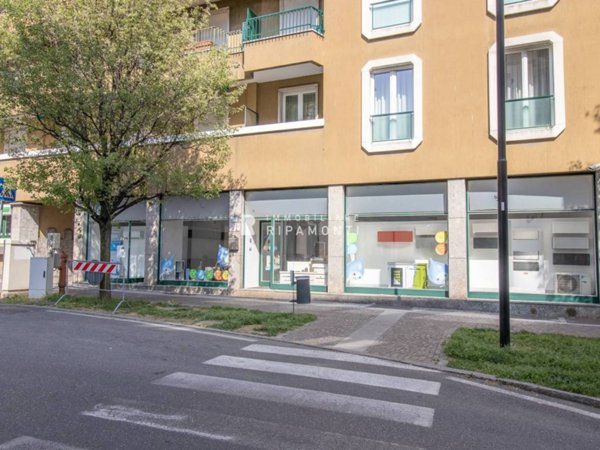 negozio in vendita a Lecco