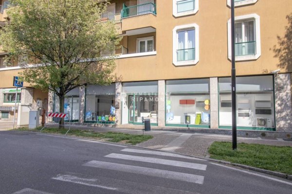 appartamento in vendita a Lecco in zona Lecco Centro