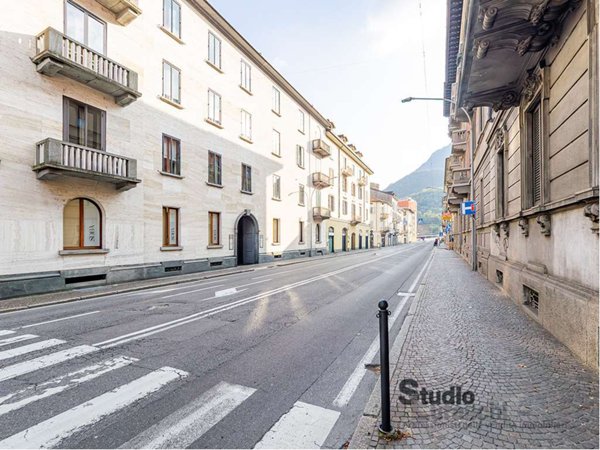 ufficio in vendita a Lecco in zona Lecco Centro