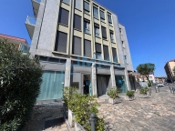 ufficio in vendita a Lecco in zona Maggianico
