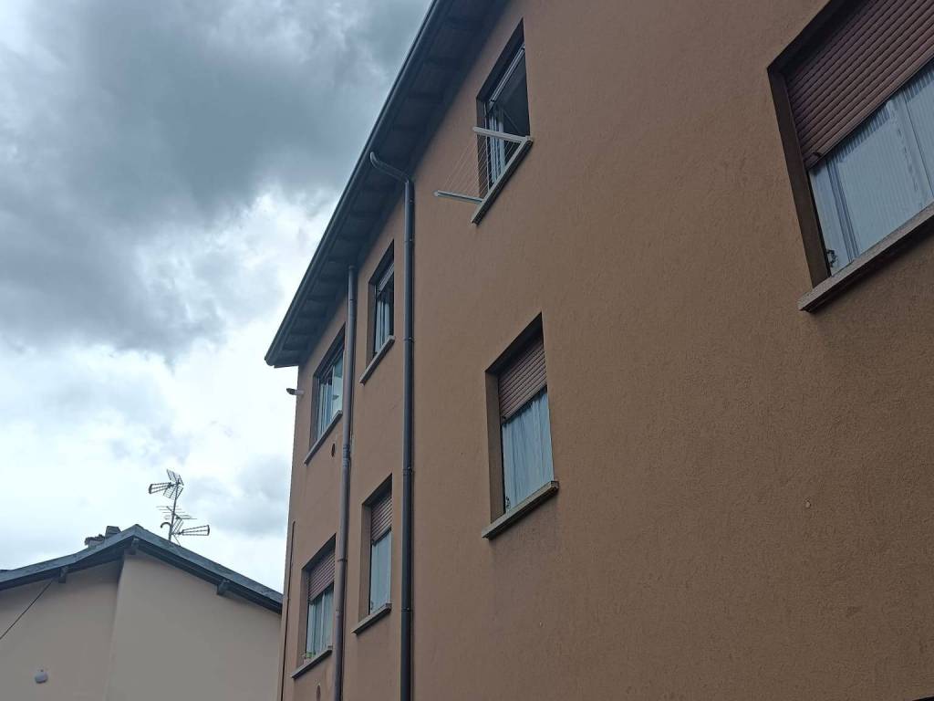 appartamento in vendita a Lecco in zona Caleotto