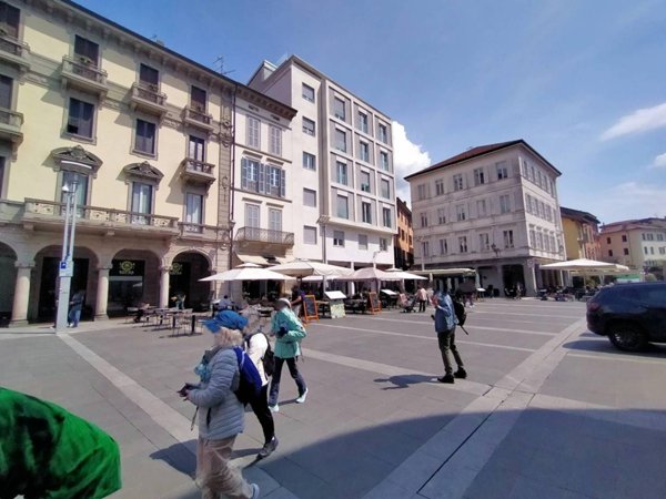 appartamento in vendita a Lecco in zona Pescarenico