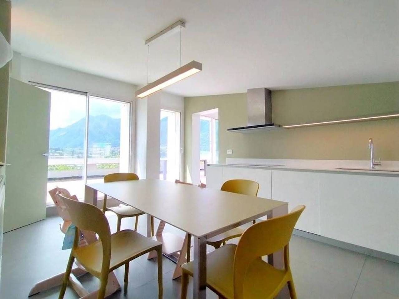 appartamento in vendita a Lecco in zona Lecco Centro