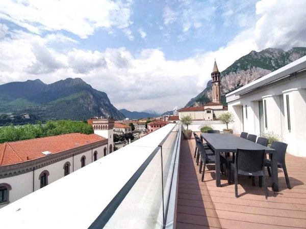 appartamento in vendita a Lecco in zona Lecco Centro