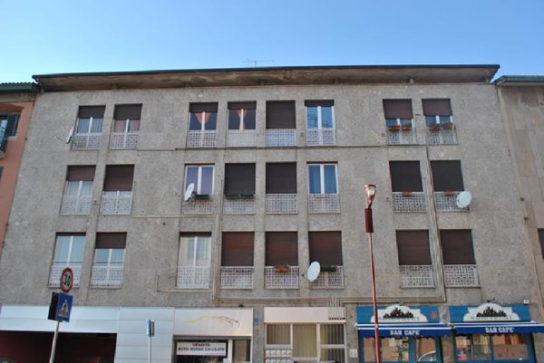 appartamento in vendita a Lecco in zona Lecco Centro
