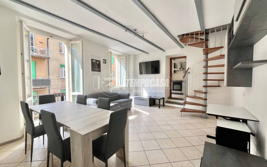 appartamento in vendita a Lecco in zona San Giovanni