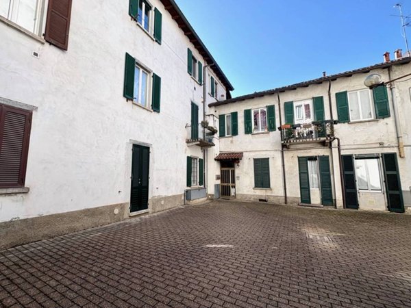 appartamento in vendita a Lecco in zona Pescarenico