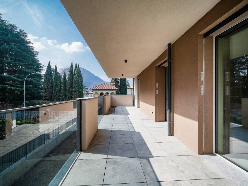 appartamento in vendita a Lecco in zona Castello