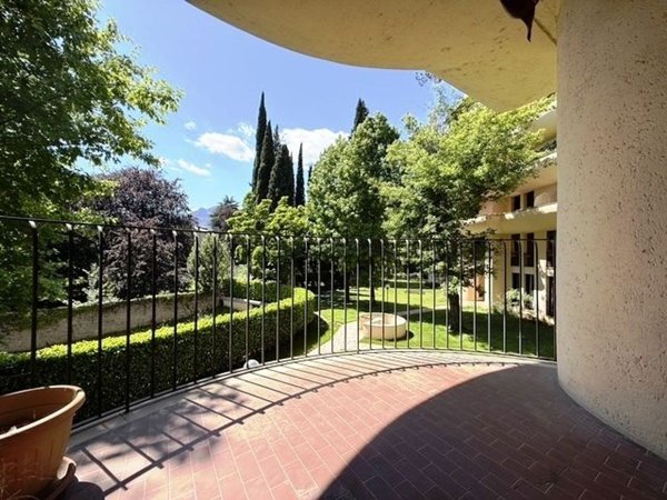 appartamento in vendita a Lecco in zona Castello