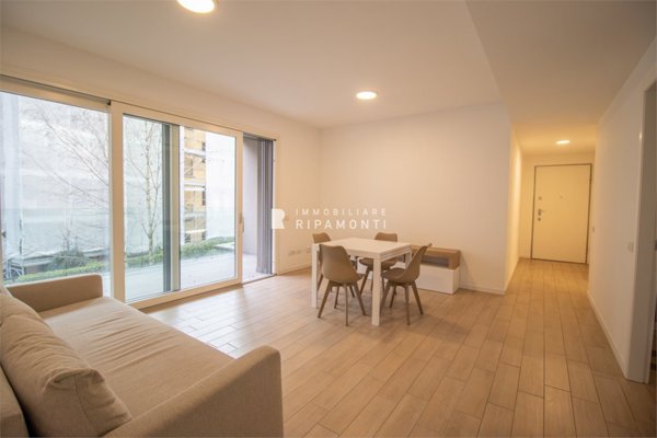 appartamento in vendita a Lecco in zona Castello