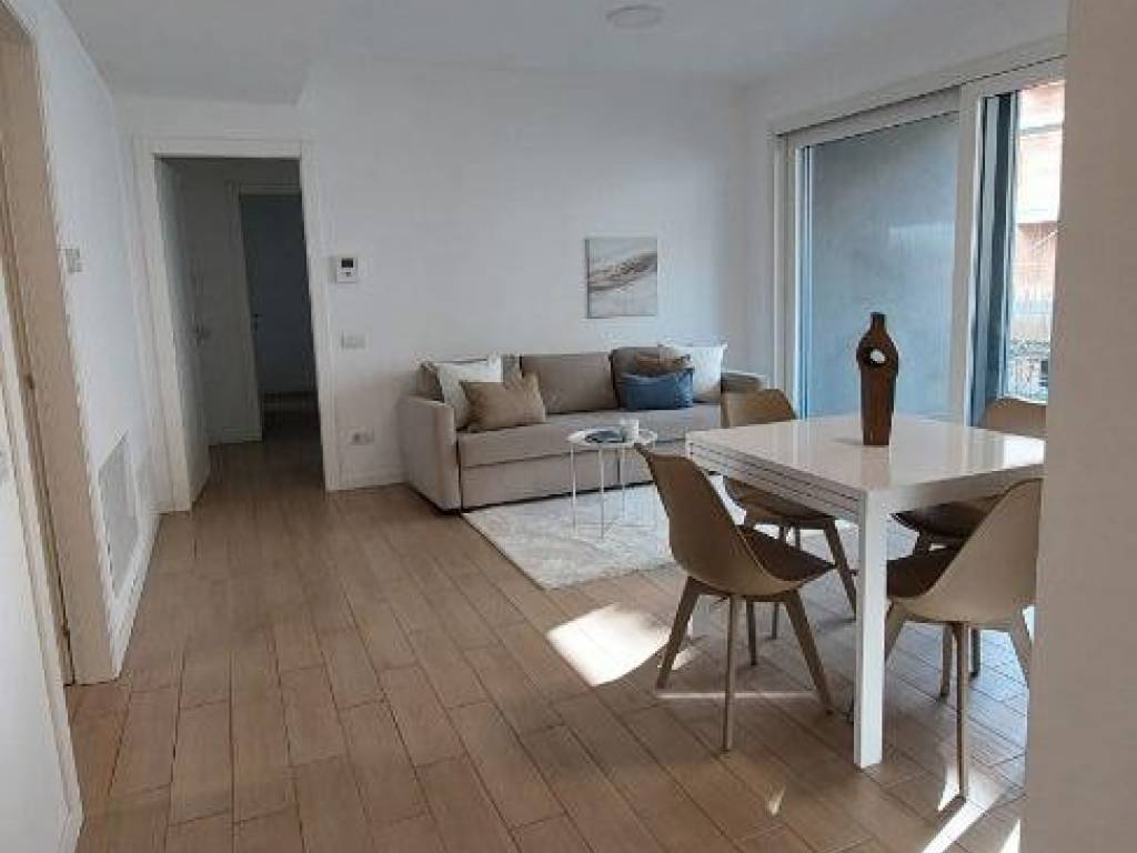 appartamento in vendita a Lecco in zona Castello