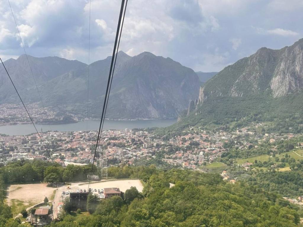 appartamento in vendita a Lecco in zona Germanedo