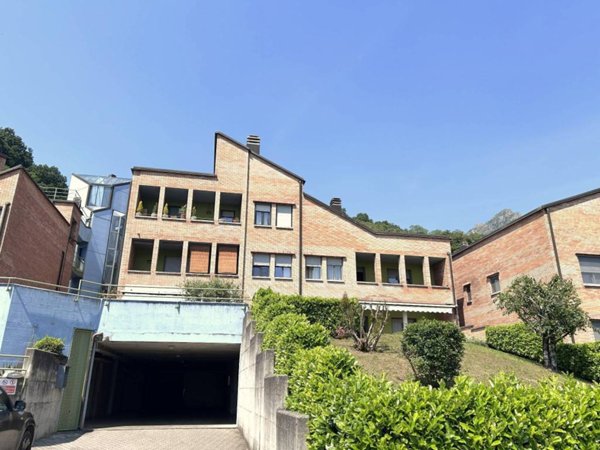 appartamento in vendita a Lecco in zona Acquate