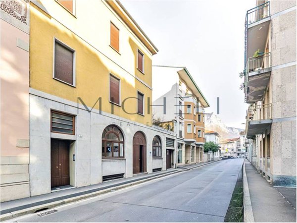 casa indipendente in vendita a Lecco in zona Lecco Centro