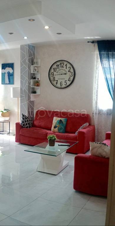 appartamento in vendita a Lecco in zona Caleotto