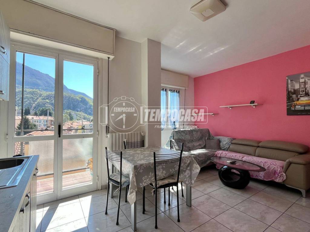 appartamento in vendita a Lecco in zona Caleotto