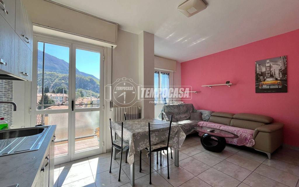 appartamento in vendita a Lecco in zona Acquate
